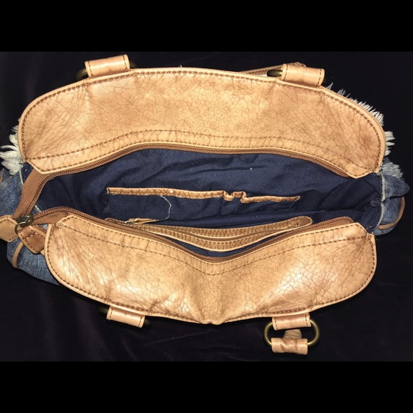Adorable Denim & leather handbag lightly used - Picture 3 of 4